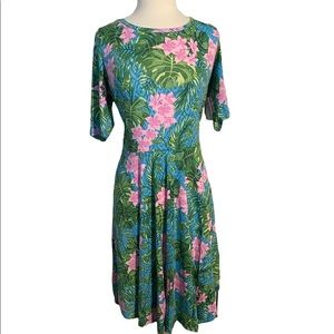 NWT LuLaRoe Hawaiian Flower Print Nicole